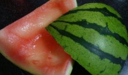 鸡能吃烂瓜吗怎么吃视频,视频揭秘最佳食用方法