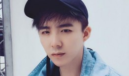 抖音两个男主持人吃瓜视频,揭秘娱乐圈吃瓜趣事